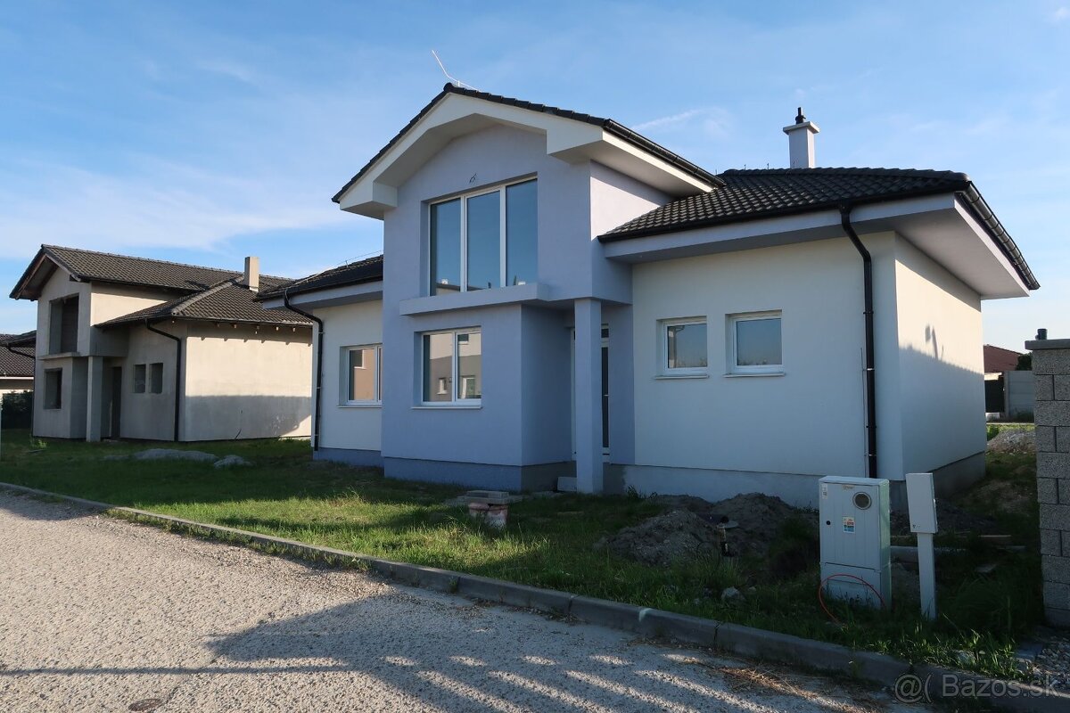 BONTON RK - NOVOSTAVBA - 5-izbový rodinný dom v tichej lokal - 2