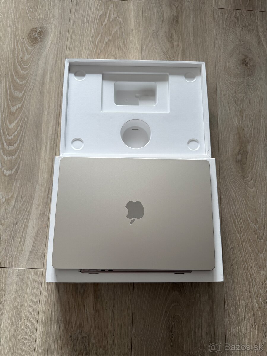 MacBook Air M3 - náhradné diely blokovaný na iCloud - 2