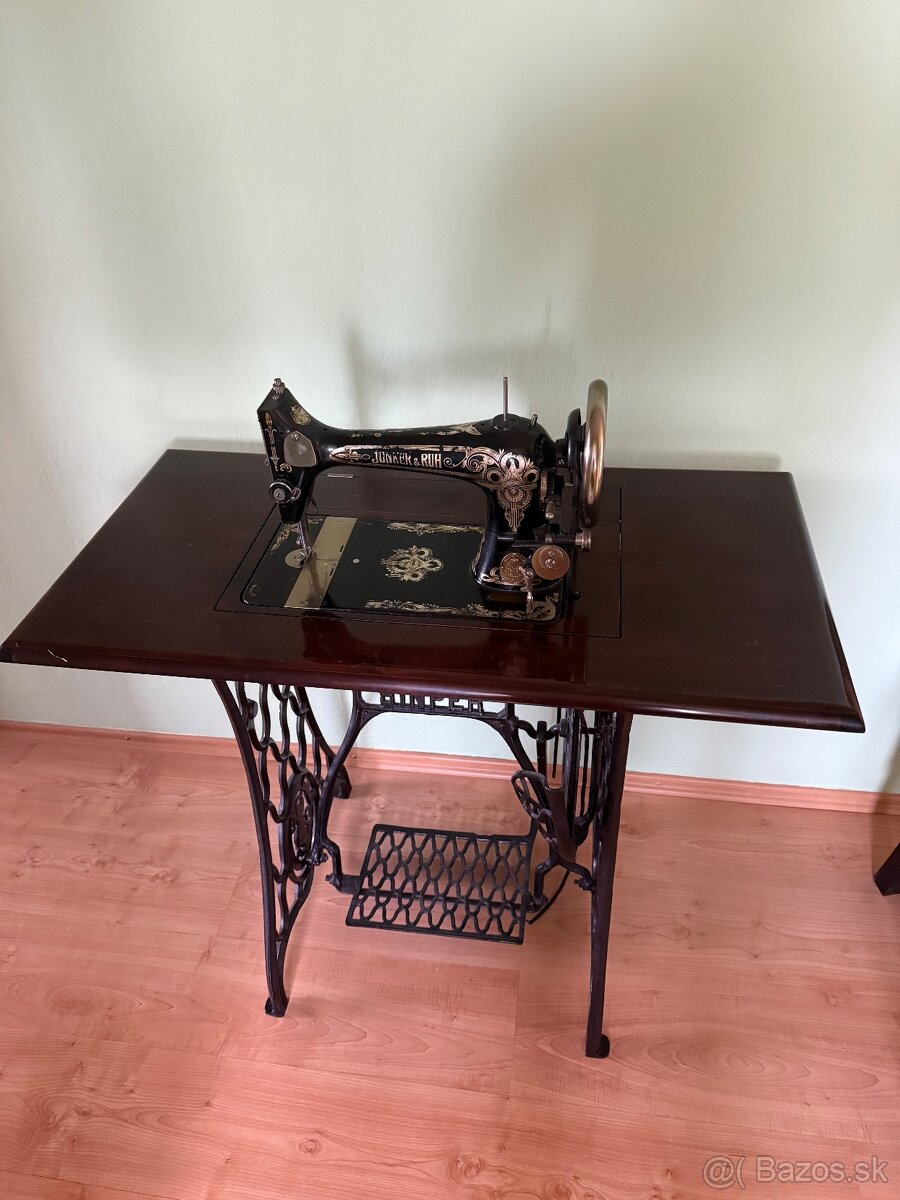 Šijací stroj Junker&Ruh - 2