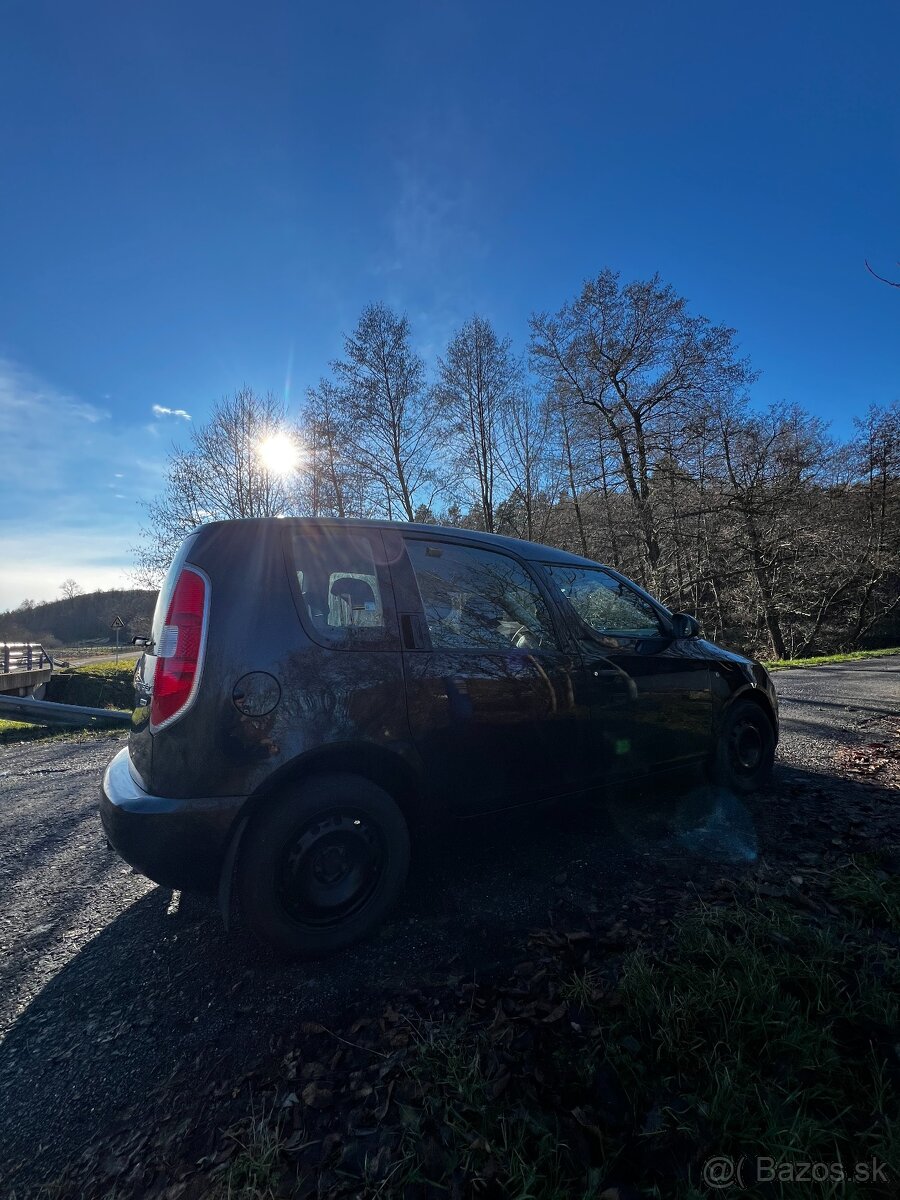Škoda Roomster 1.2 HTP - 2