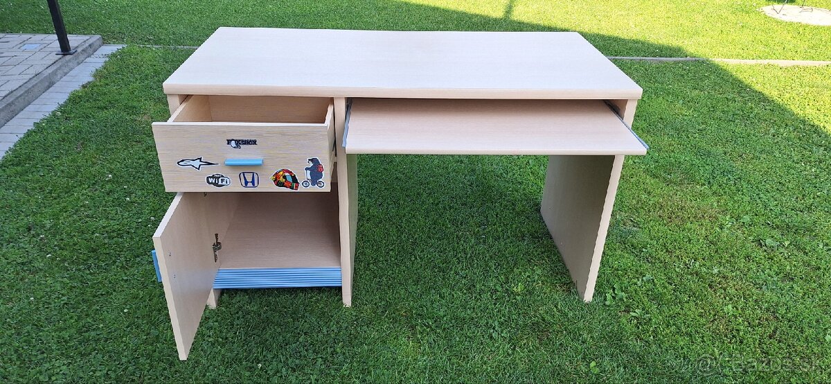 Predám písací stôl - 2