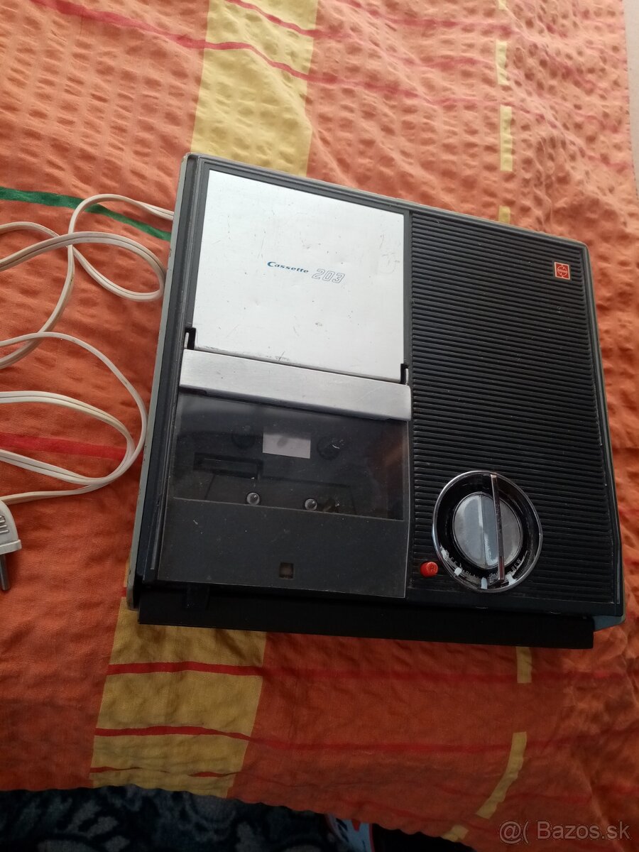 kazetový magnetofon National Panasonic - 2