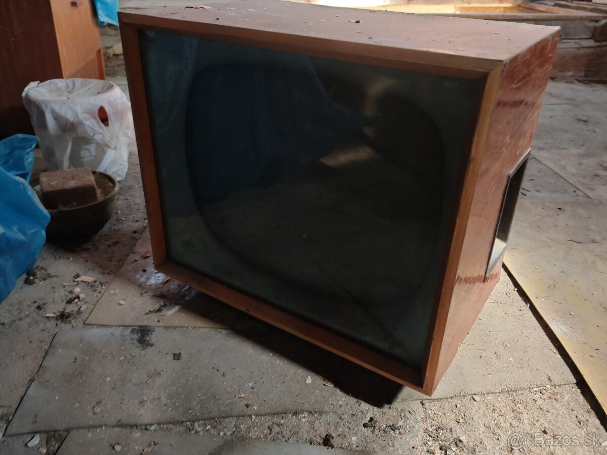 Starý televízor - 2