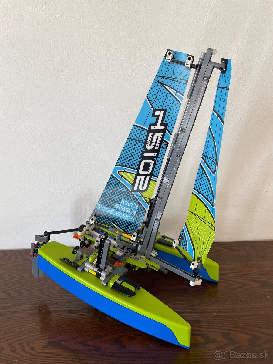 Lego Technic Catamaran - 2