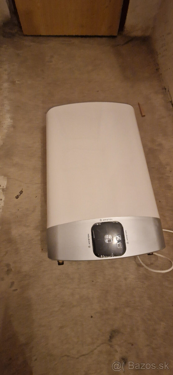 Bojler Ariston Velis EVO 50L - 2