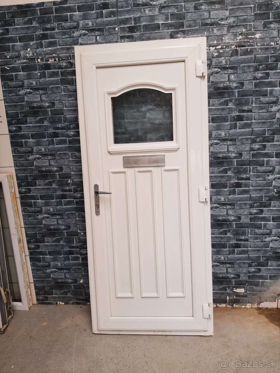 Plastové dvere Č.347. P - 2