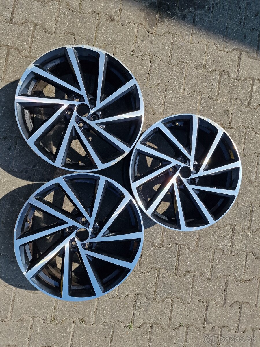 VW GOLF R GTI 5x112 R19 - 2