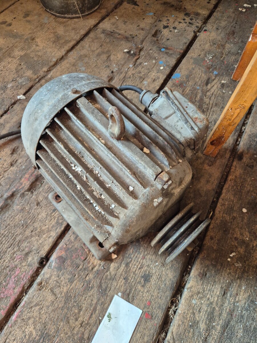 Elektromotor 1.1kw 690 otačok - 2