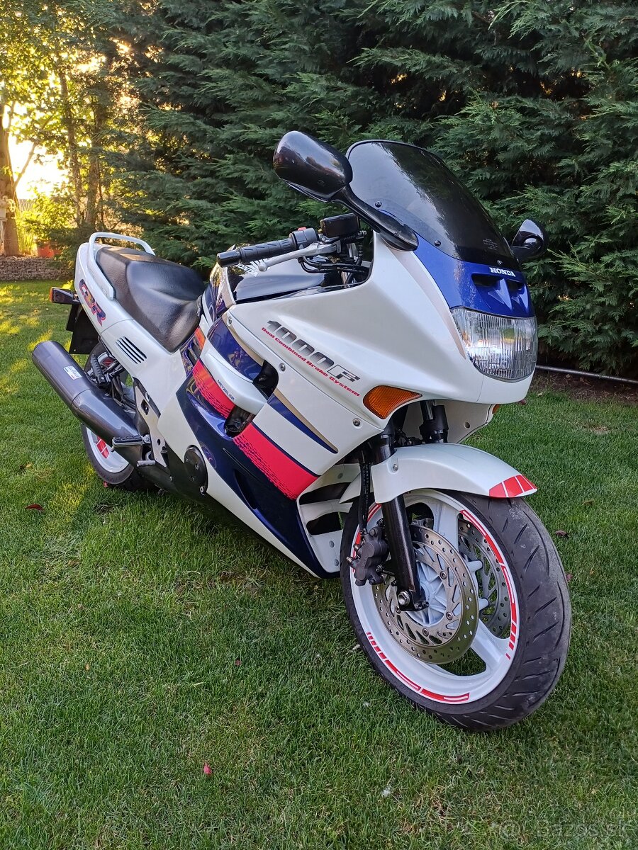 Honda CBR1000F - 2