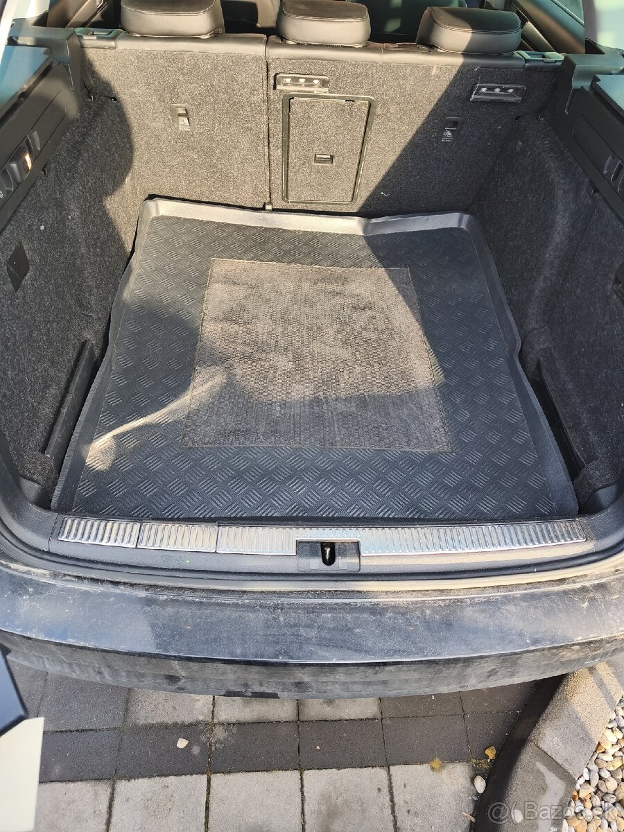 Predám vaničku do kufra vw Passat / superb - 2