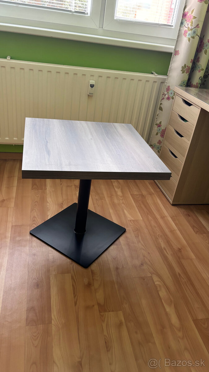 Konferenčný stolík - 2