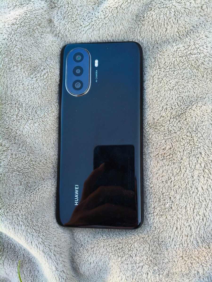 Huawei Nova Y70 - 2