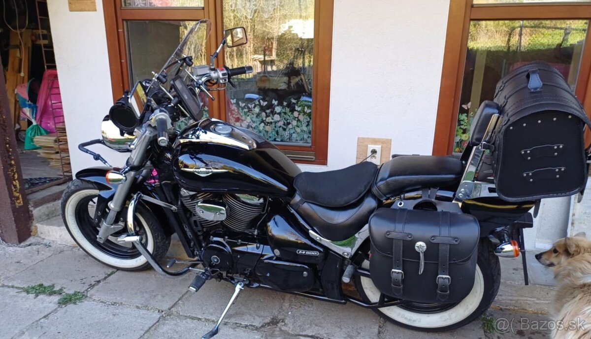 Suzuki Intruder 800 - 2