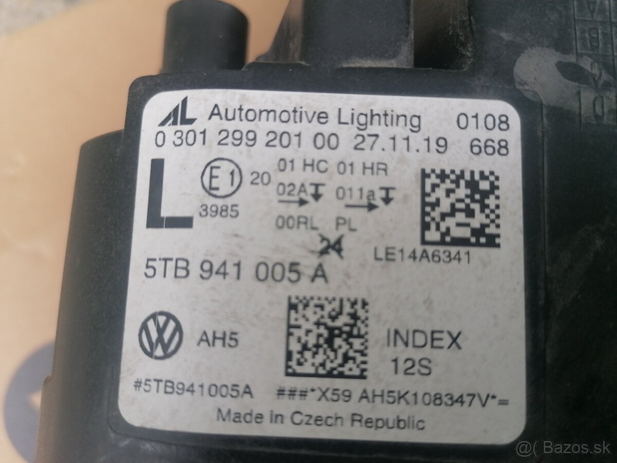 VOLKSWAGEN TOURAN 2020 LAVE SVETLO - 2