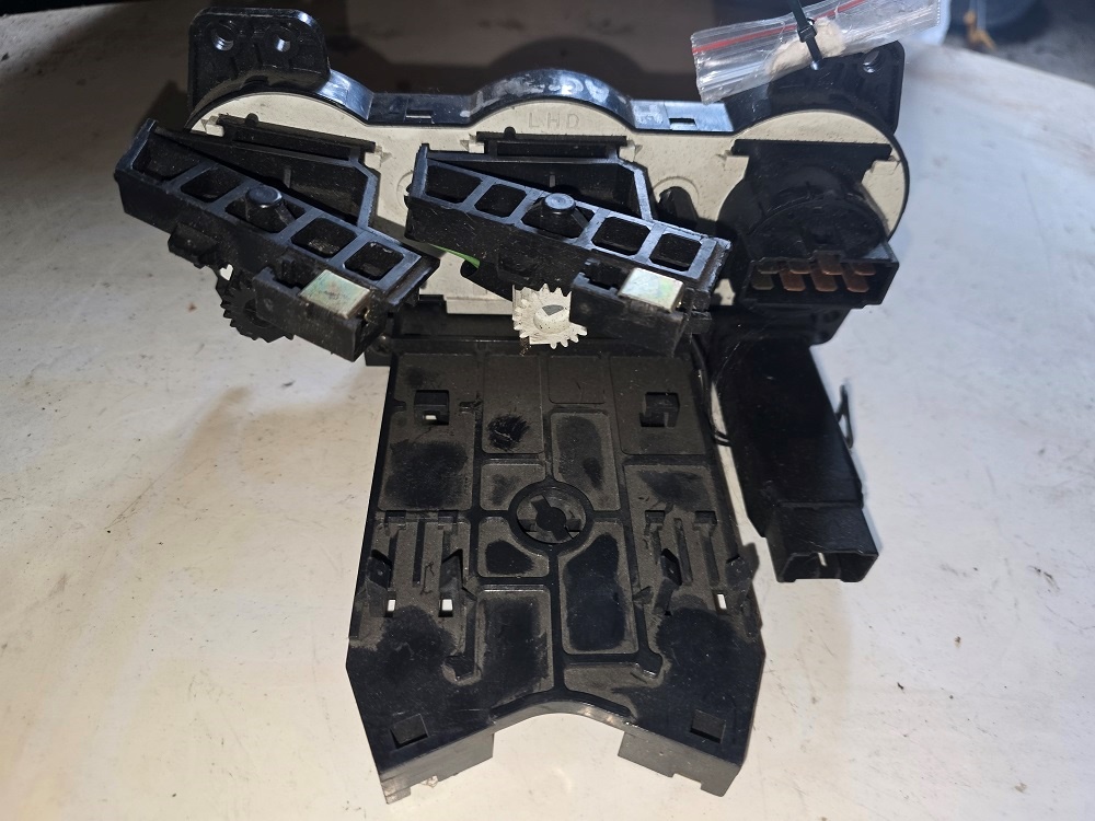 Ovládač kúrenia Hyundai Accent - 2