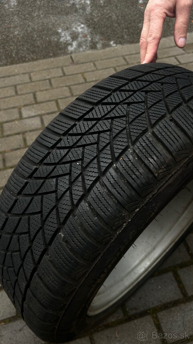Zimná sada Opel Insignia - disky alu r17 - pneu 215/55 - 2
