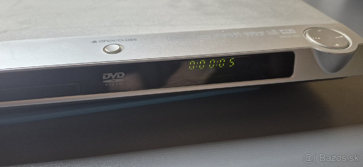 LG DVX162 DVD prehrávač - 2