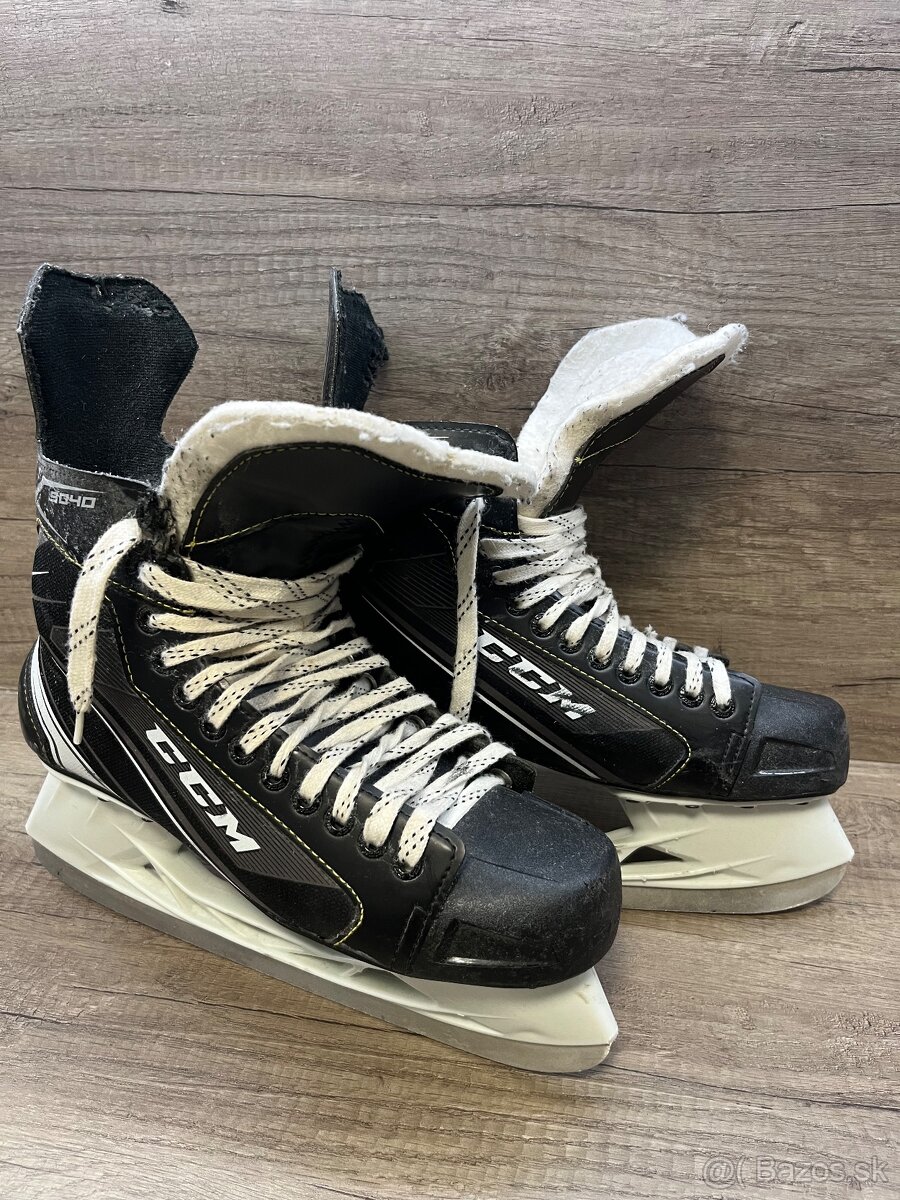ĽADOVÉ KORČULE CCM TACKS VEĽ46 - 2