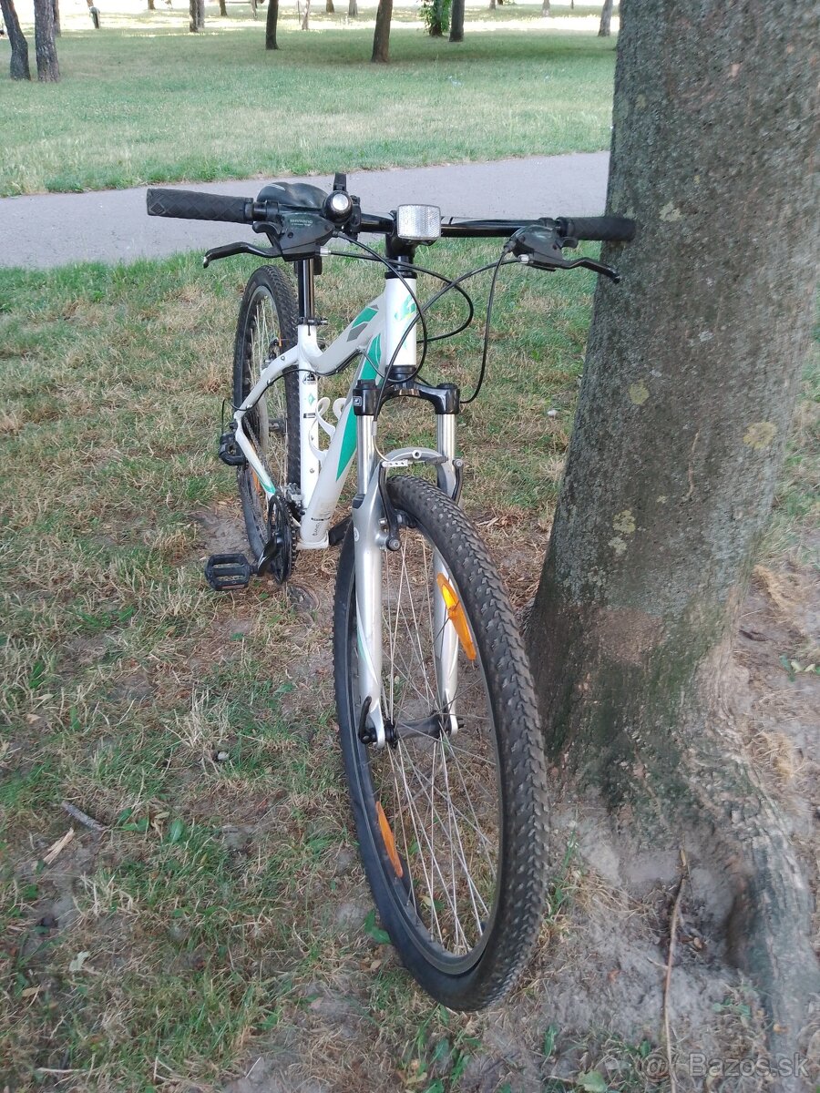 Horský bicykel Specialized - 2