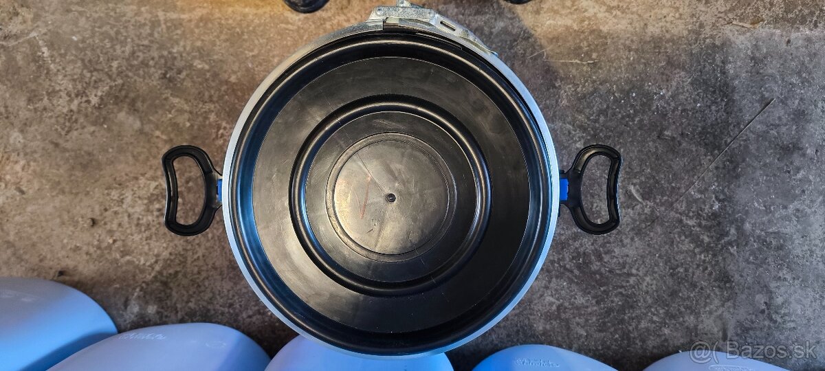 Plastové sudy 70L a 60L - 2