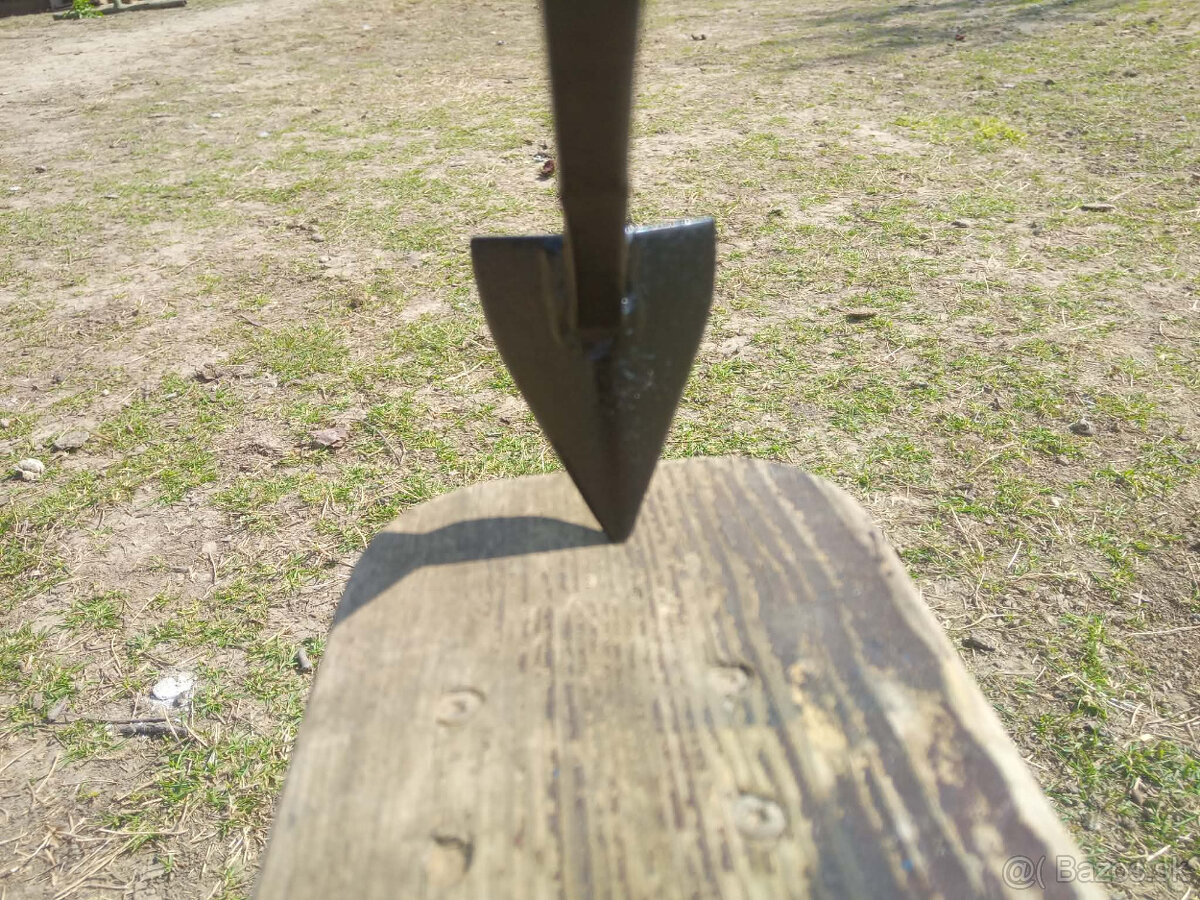 radlička s držiakom na Terra Vari - 2