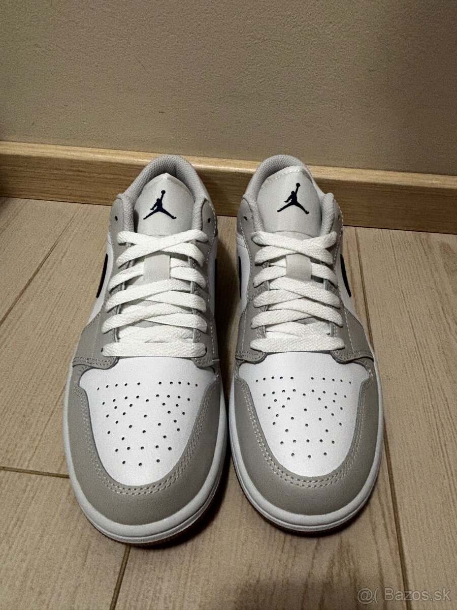 Nike Air Jordan 1 - 2
