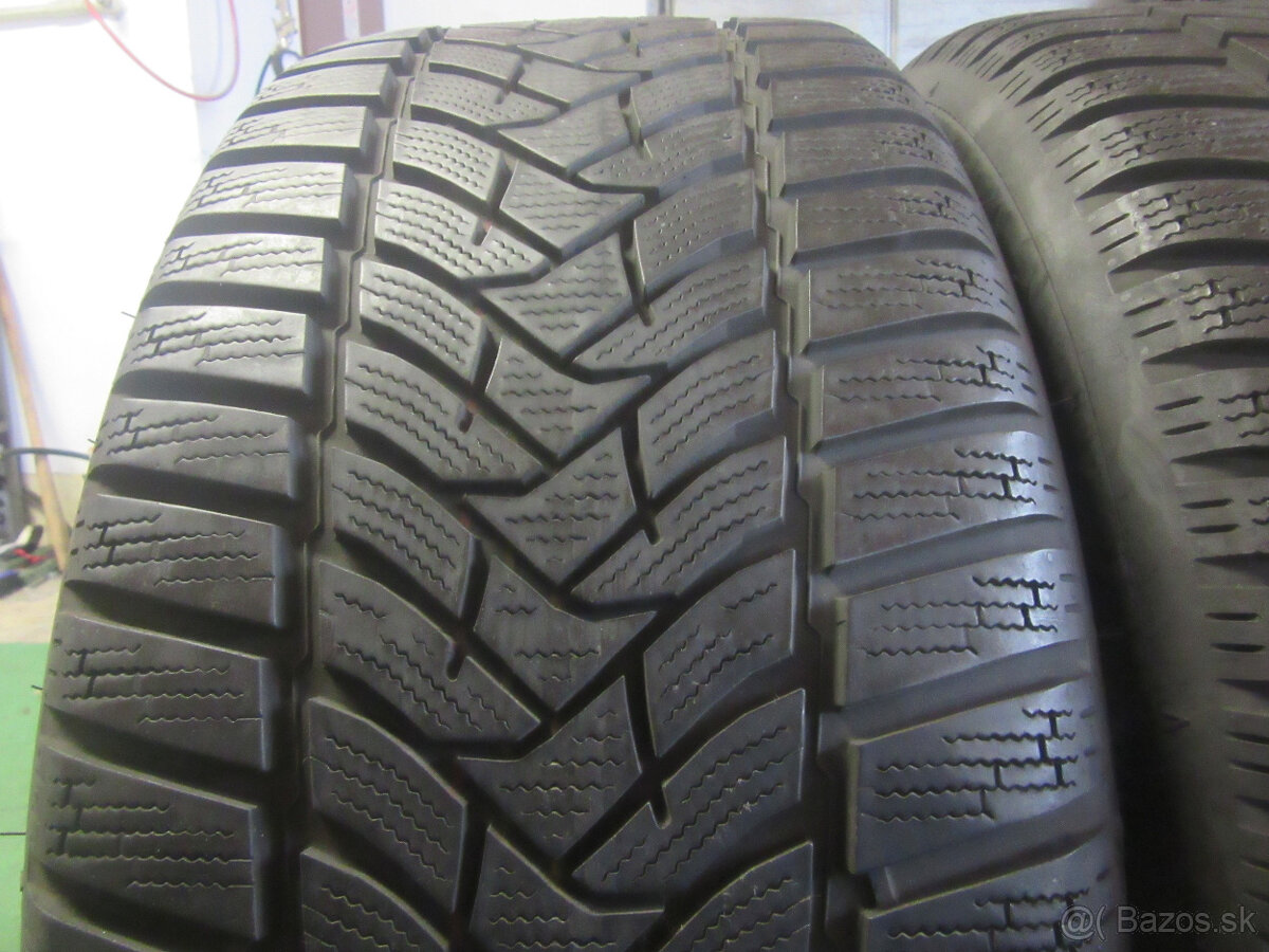 Zimné pneumatiky 245/45R18 dunlop - 2