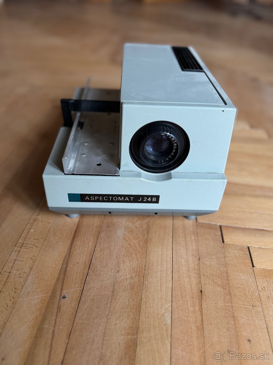 diaprojektor Aspectomat J24B od spoločnosti Pentacon - 2