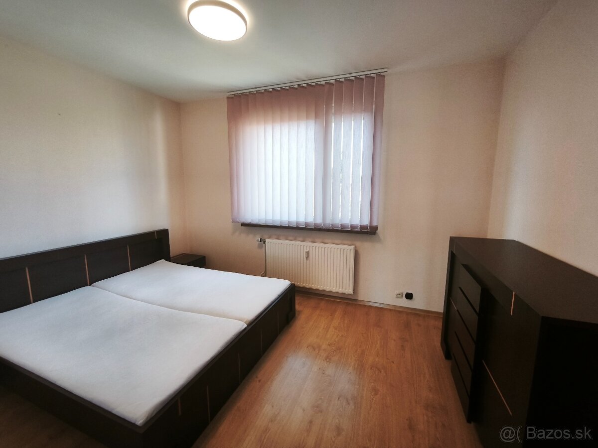 Prenájom 3-izbového bytu s balkónom v širšom centre Prešova - 2