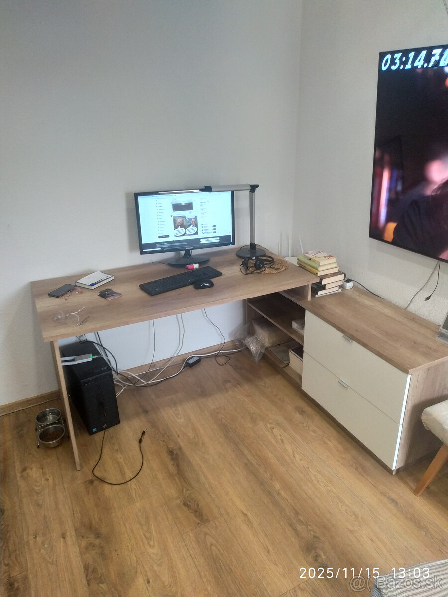 Pracovný stôl v tvare L - 2