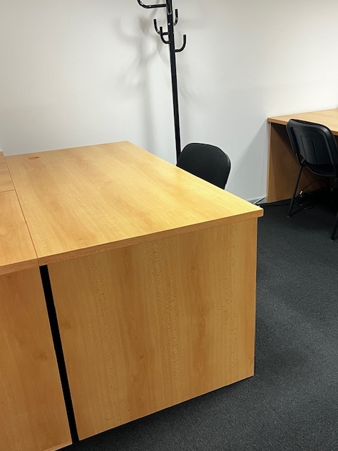 Predám kancelárske stoly - 2