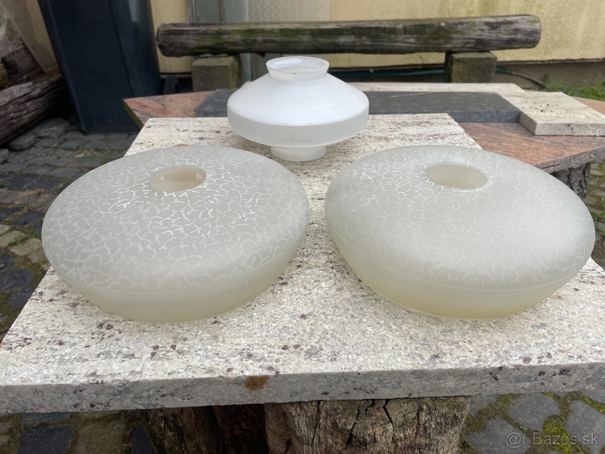 Tienidlo na retro luster - 2