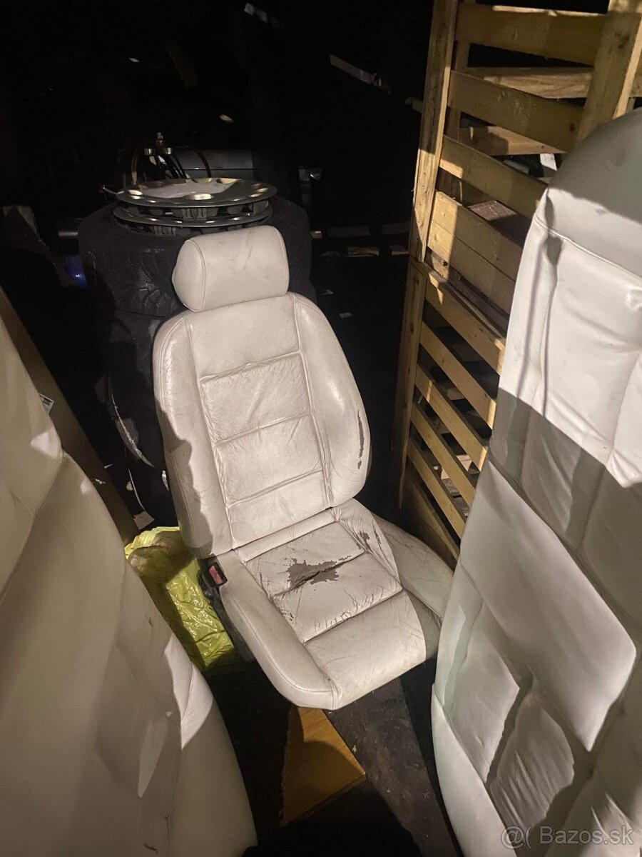 Bmw e36 interier sedan - 2