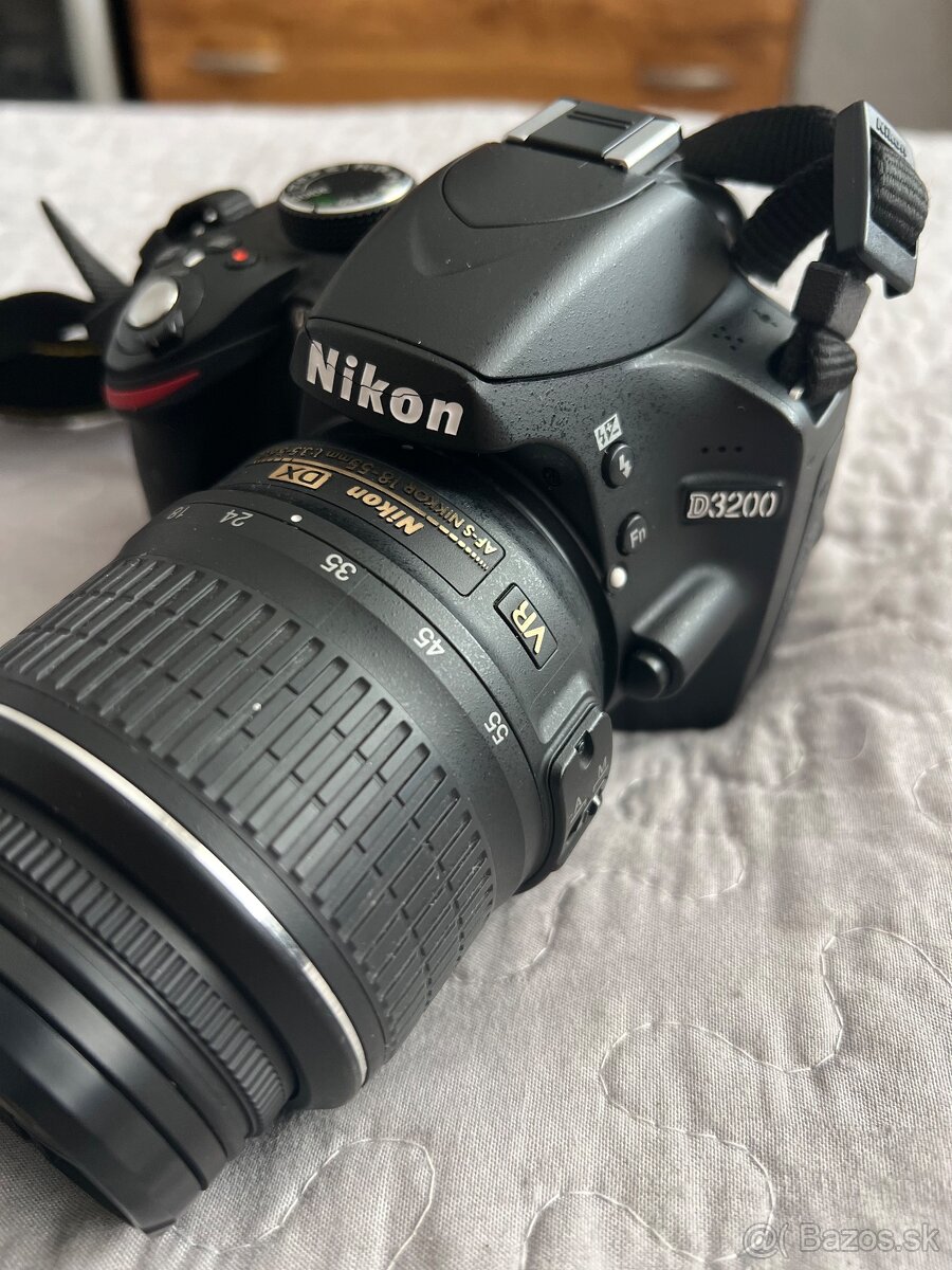 Nikon D3200 - 2