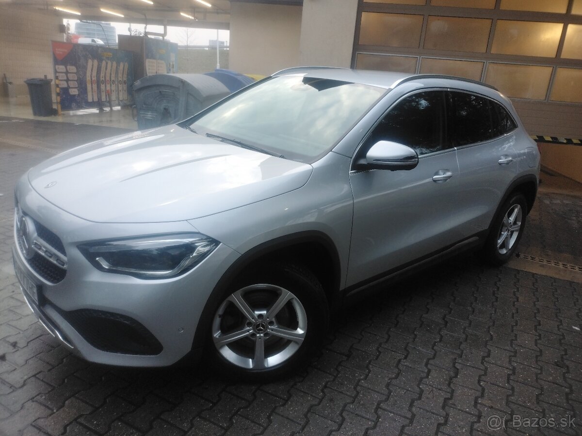 MB GLA 200d 4 MATIC ročník 10/22 - 2