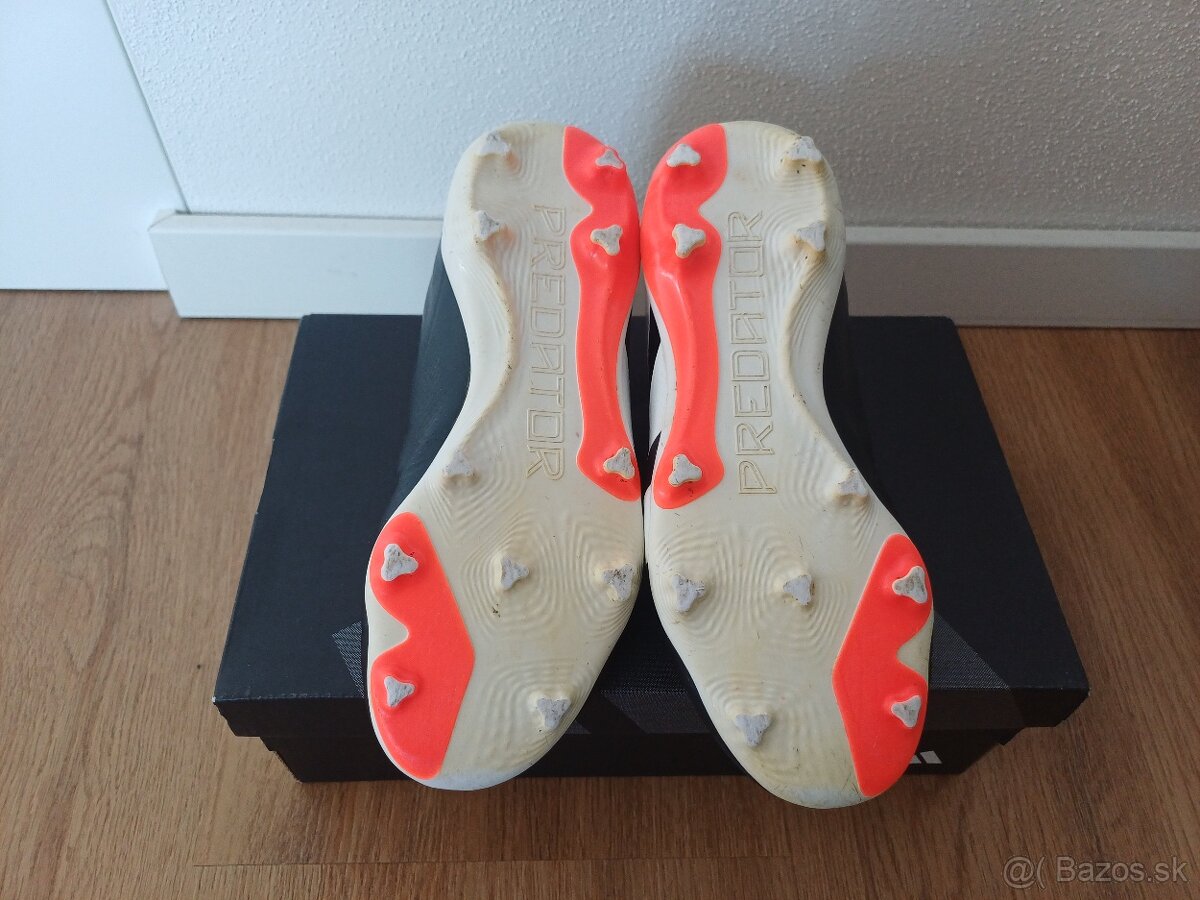 Kopačky Adidas Predátor League LL - 2