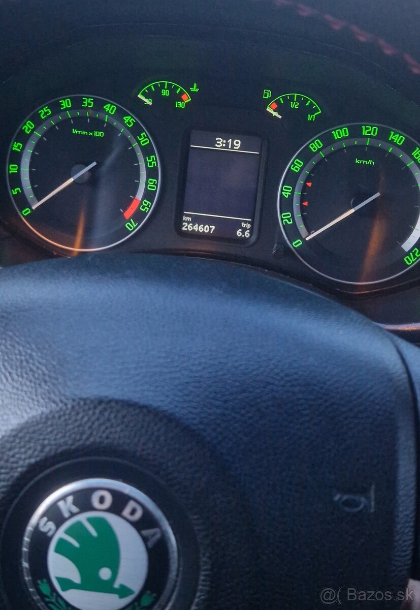 Ŝkoda octavia Rs 2.0 tfsi - 2