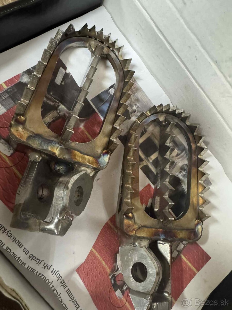 Predám Ktm stupačky mx711pegs - 2