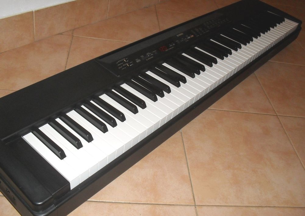 Stage piano Yamaha P-80 - 2