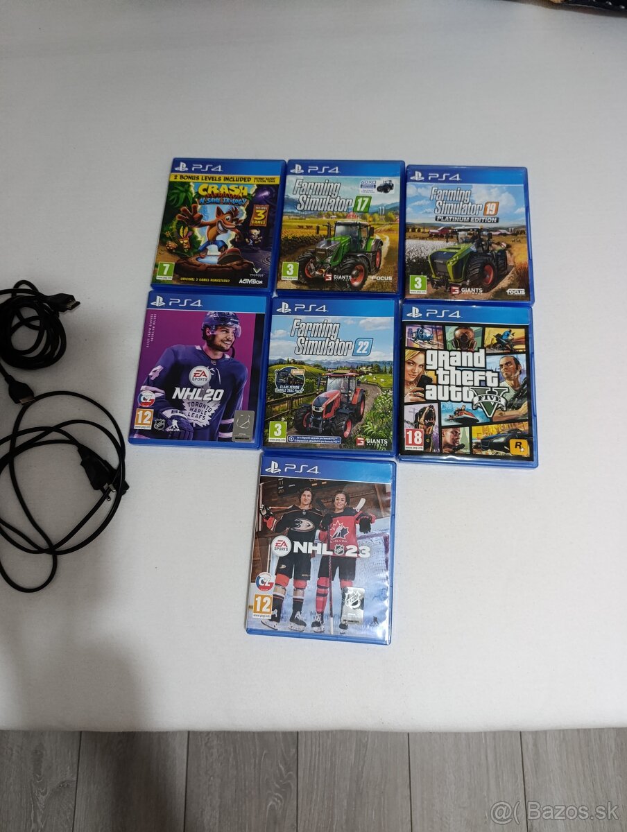 PS4 slim 1TB - 2