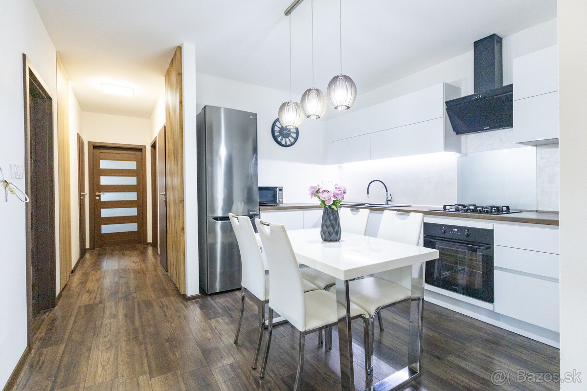 Na predaj 4-izbová bytová jednotka v dvojdome v Hurbanovej V - 2