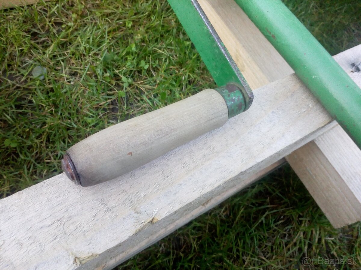 mlynček na hrozno - 2