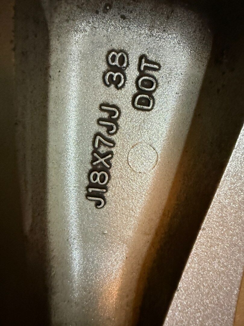 R18 ORIG ALU DISKY MITSUBISHI 5X114,3 7JX18 ET38 - 2