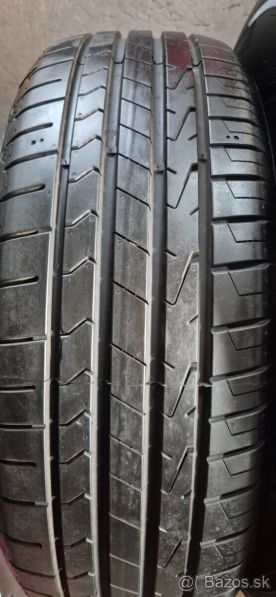 Nové letné pneu Hankook Ventus - 215/65 R17 plný dezén - 2