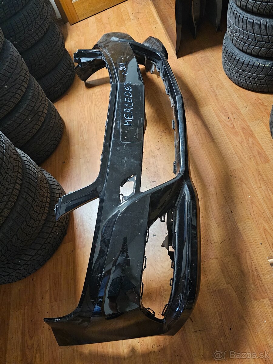 MB C W204 predný nárazník - 2