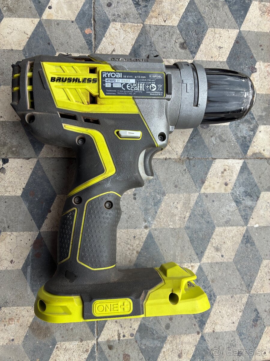 Aku priklepová vŕtačka Ryobi - 2