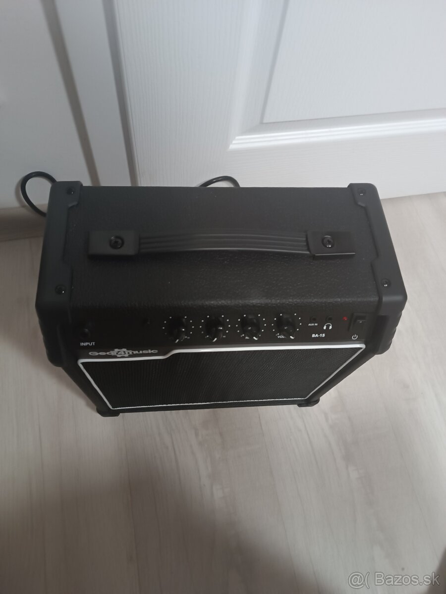 Kombo na Basgitaru - 2