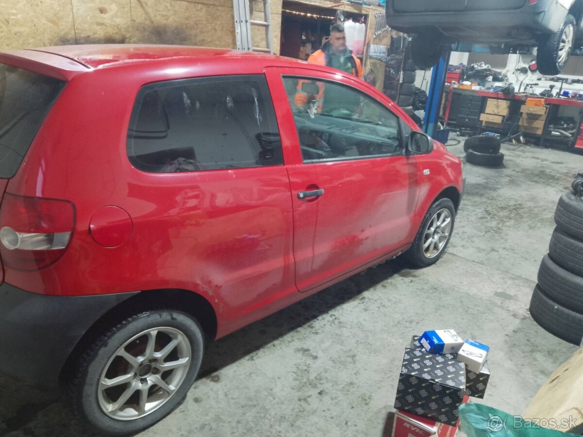 Predám volkswagen fox - 2