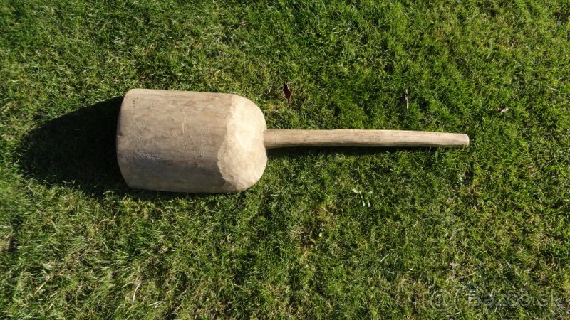 stará drevená lopata na obilie - 2