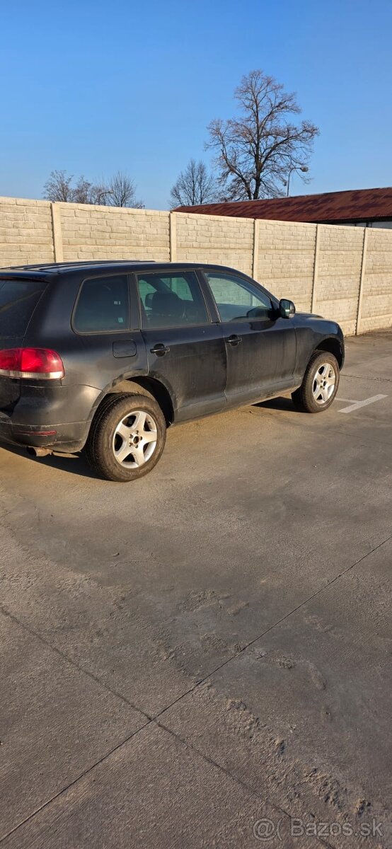 Volkswagen Touareg 2,5 TDI - 2